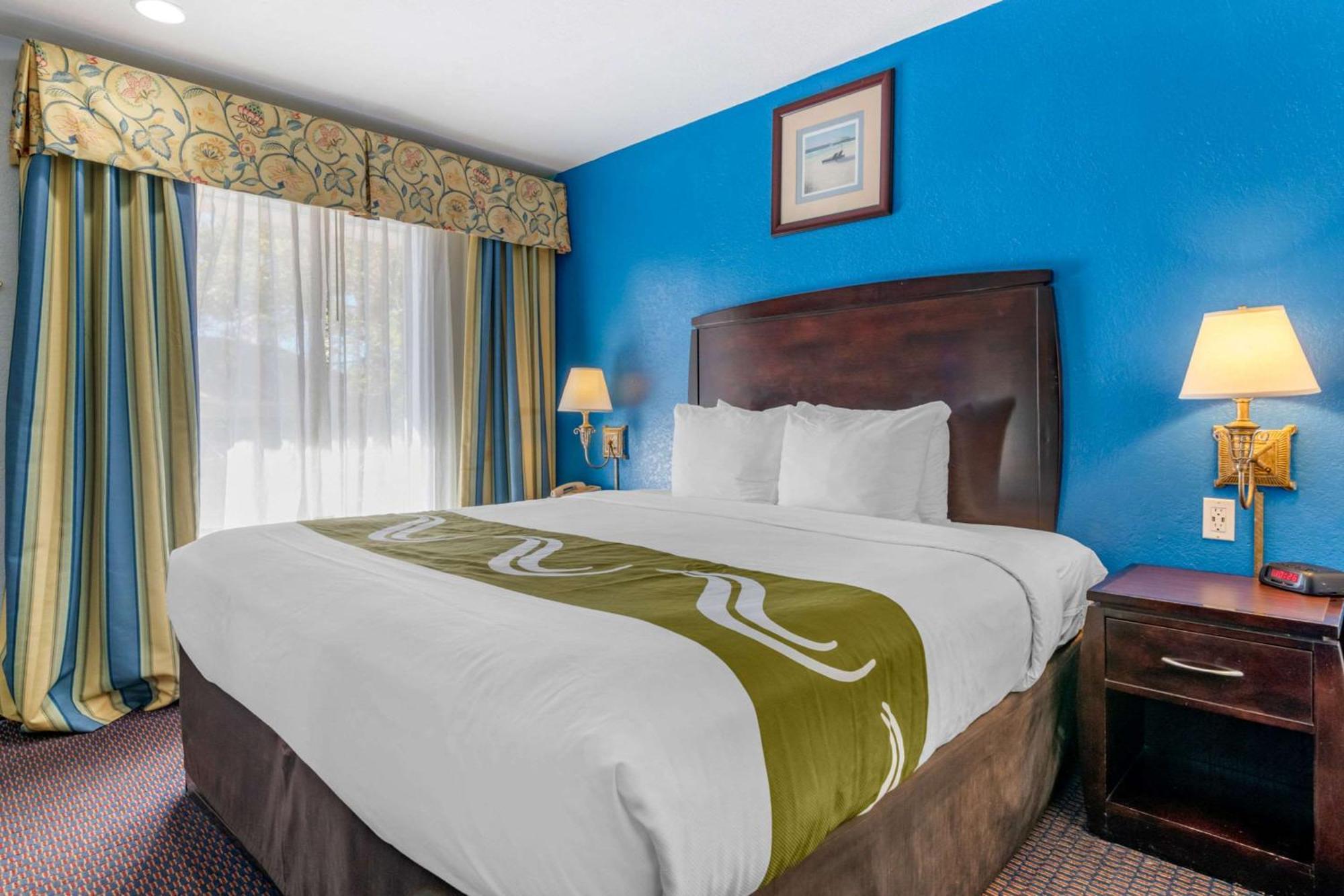 Quality Inn Sarasota North Near Lido Key Beach Zewnętrze zdjęcie