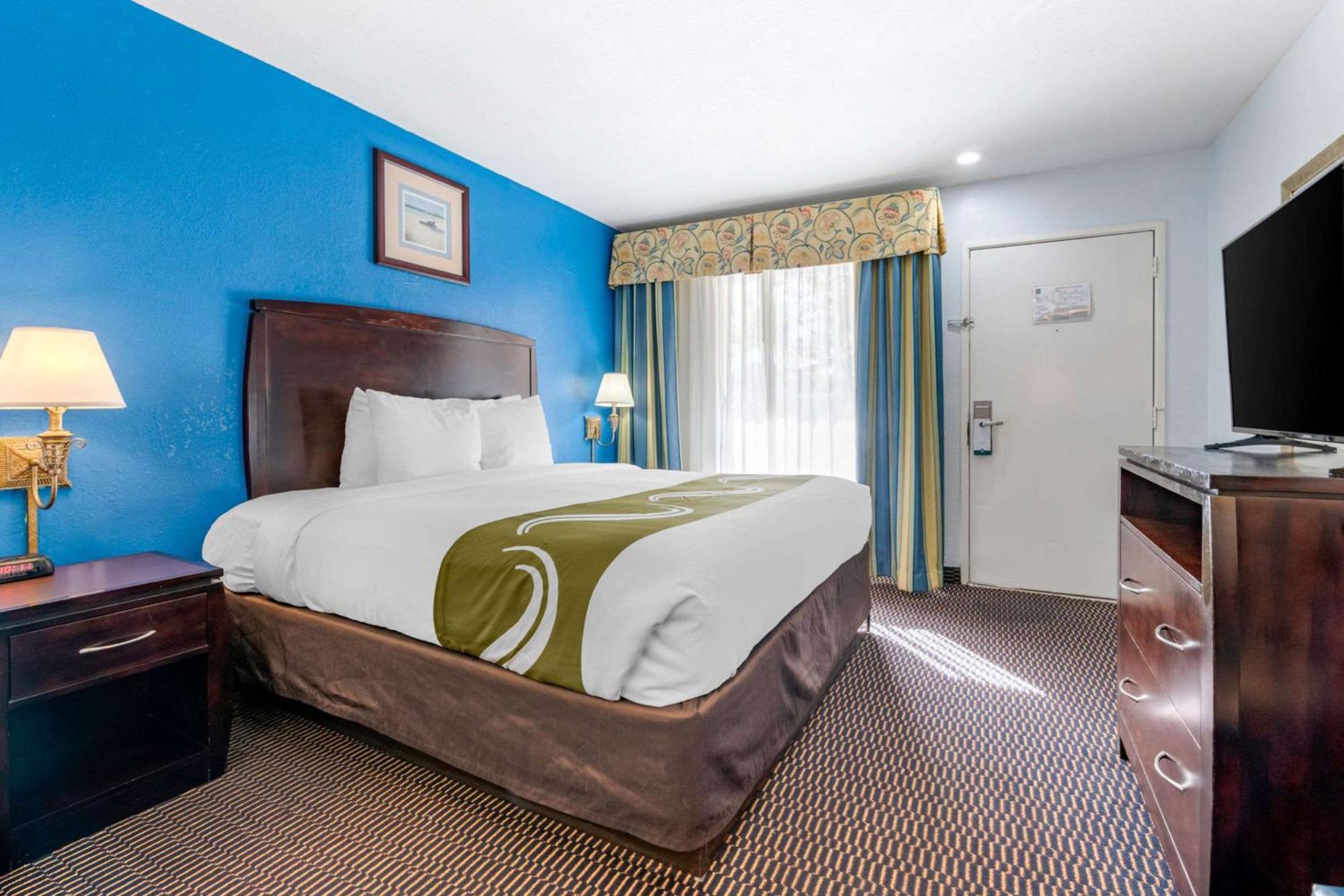Quality Inn Sarasota North Near Lido Key Beach Zewnętrze zdjęcie